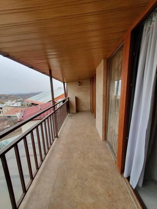 Роскошная Двухуровневая Квартира Luxurious Duplex Apartment Yerevan Bagian luar foto